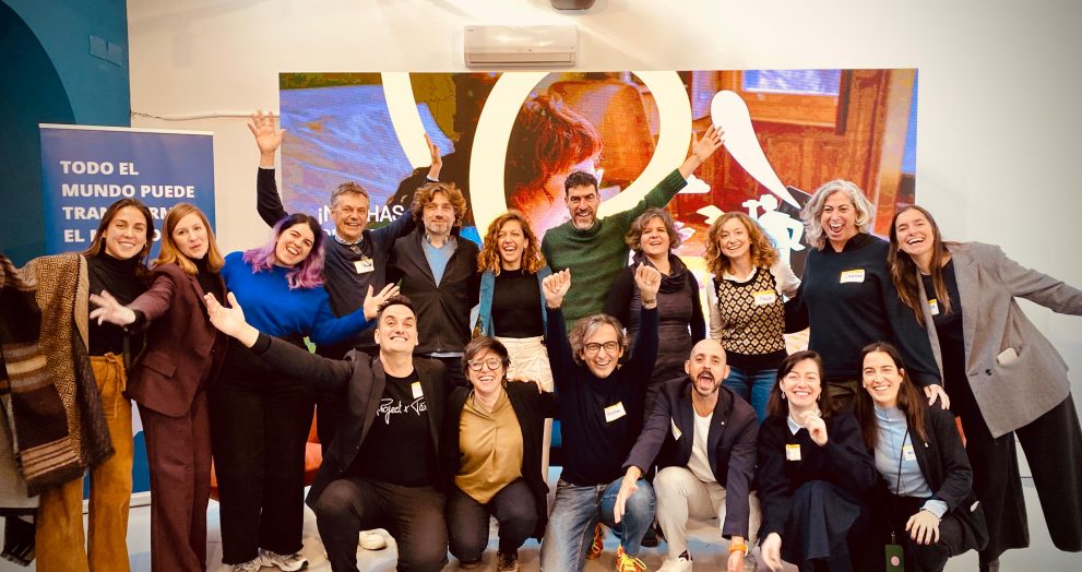 22 medidas para que la inteligencia artificial fortalezca la democracia: Ashoka presenta un nuevo informe de AI for Better