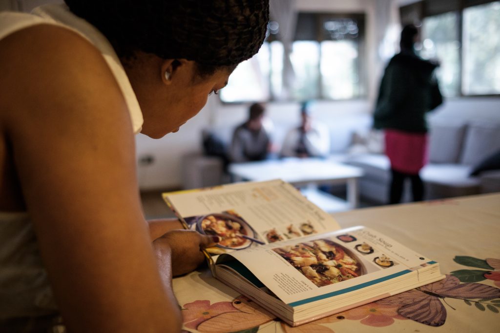 12.000 actuaciones que transforman vidas: la lucha de FIET contra la trata