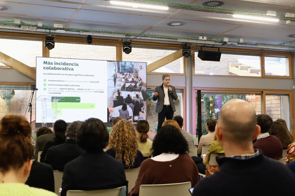 Diego Isabel La Moneda, cofundador y director de Foro NESI, durante el acto de presentación del II Informe de Avances hacia una Nueva Economía.
