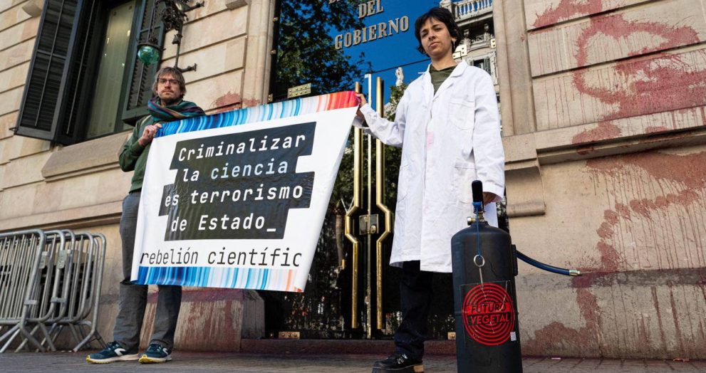 Tres actvistas de Rebelión Científica irán a juicio por una protesta climática no violenta