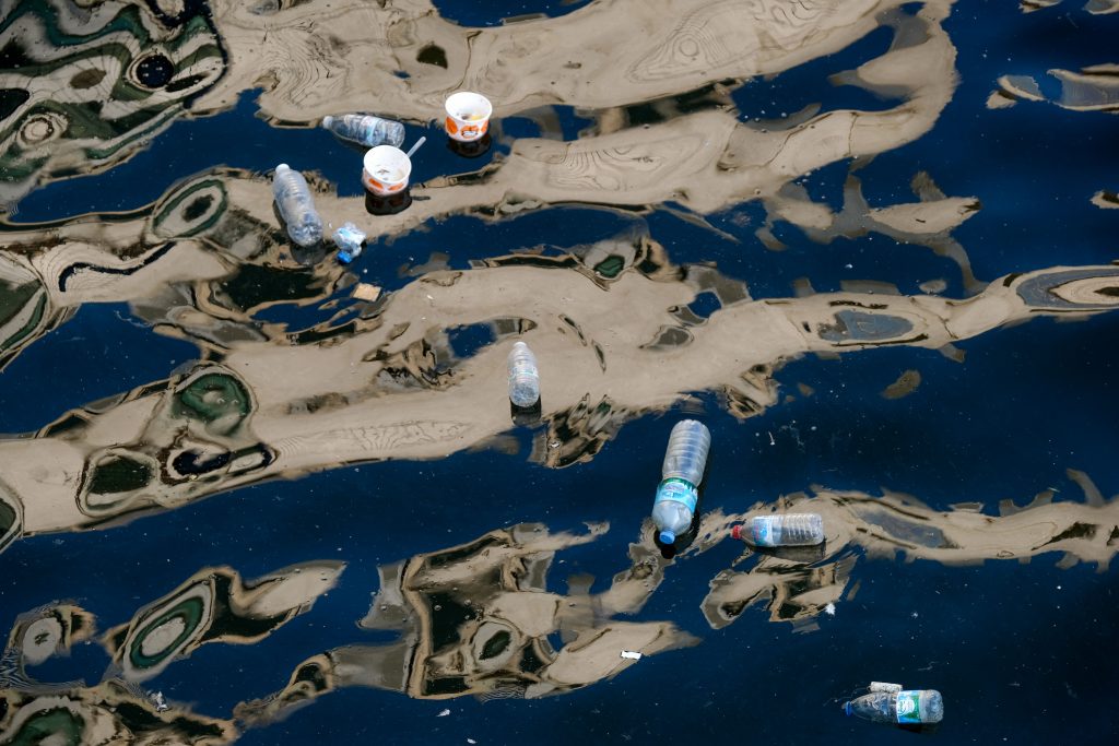 Ulysses registra los primeros recorridos de la basura marina en la costa vasca