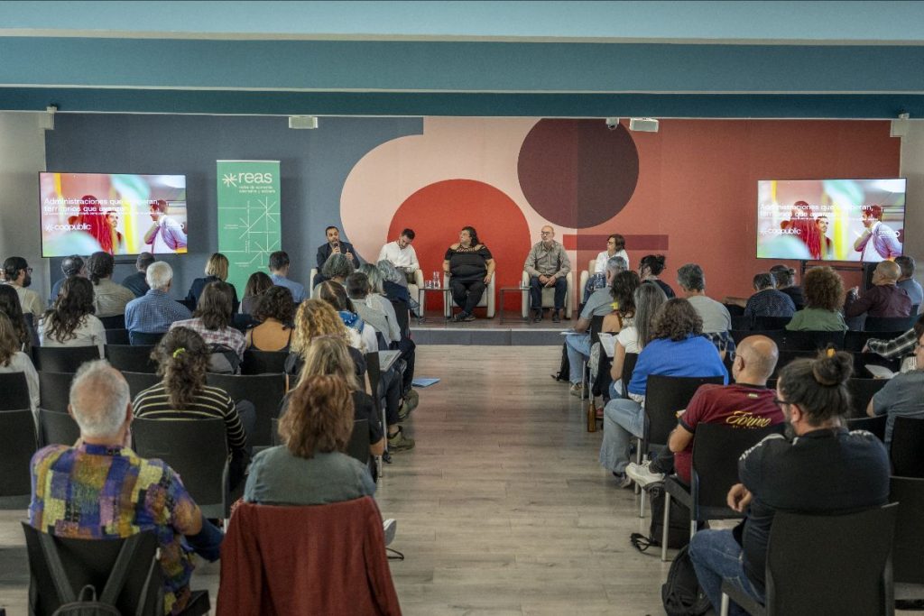 Instituciones públicas y de la economía social y solidaria impulsan la colaboración público-comunitaria frente a los retos ecosociales