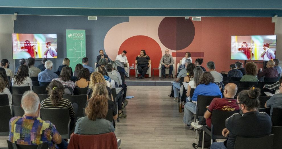 Instituciones públicas y de la economía social y solidaria impulsan la colaboración público-comunitaria frente a los retos ecosociales