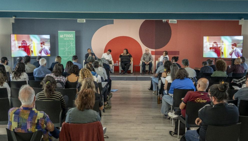 Instituciones públicas y de la economía social y solidaria impulsan la colaboración público-comunitaria frente a los retos ecosociales